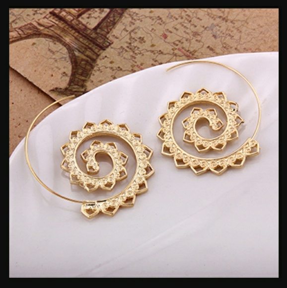 GOLD SWIRL EARRINGS - Picture 2 of 2